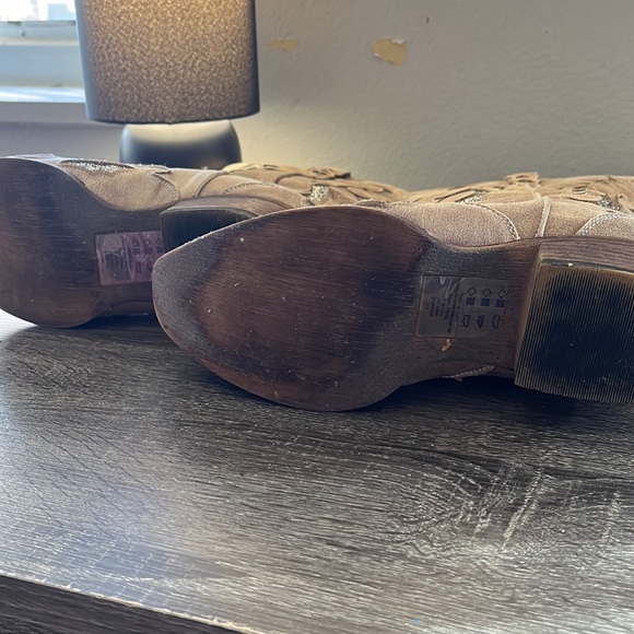 Western Vibes Boots - Picture 5 of 5